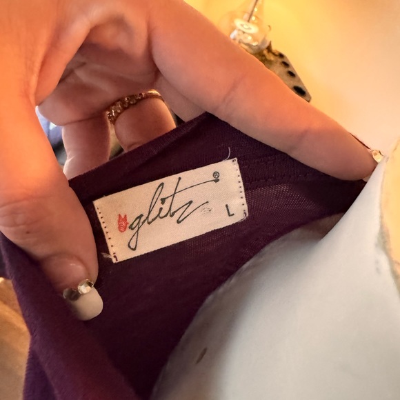 Sexy long sleeve with straps going down the sleeves - Picture 4 of 4